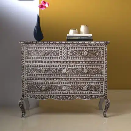 French Style Chest of Drawers